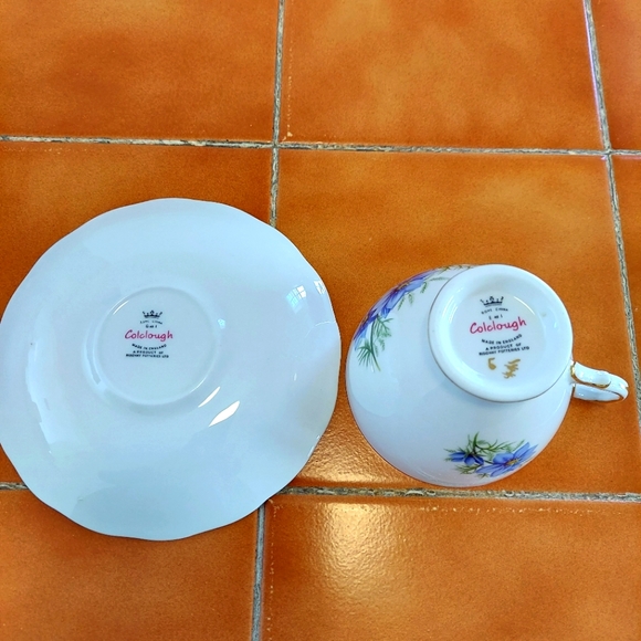 Colclough England Tea Cup & Saucer - Picture 8 of 11